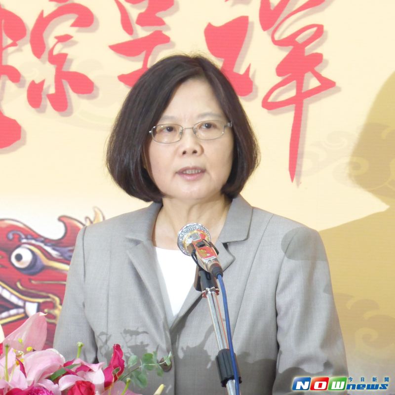 ▲蔡英文總統7日上午在國安會與國防部官員陪同下，前往大直憲兵裝步239營區。（圖／記者呂烱昌攝影.2016.6.7）