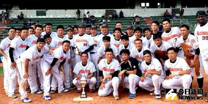 ▲崇越隼鷹拿下隊史首座春季聯賽冠軍，崇越集團推好康優惠與球迷同慶。（圖／崇越隼鷹提供）