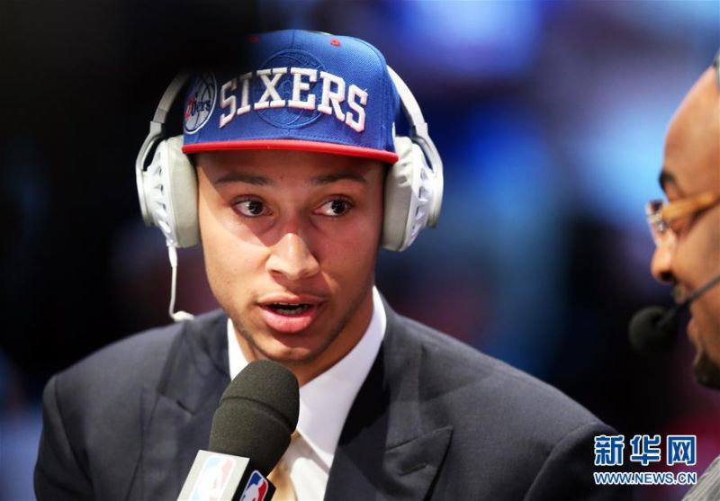 6月23日，班·西蒙斯接受採訪。