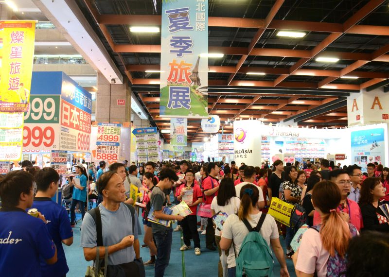 2026台北國際夏季旅展今（17）日於台北世貿一館登場，圖為往年盛況。每年買氣最高就是飯店吃到飽餐券，本文整理7大buffet優惠一次看。（圖／NOWNEWS資料照）