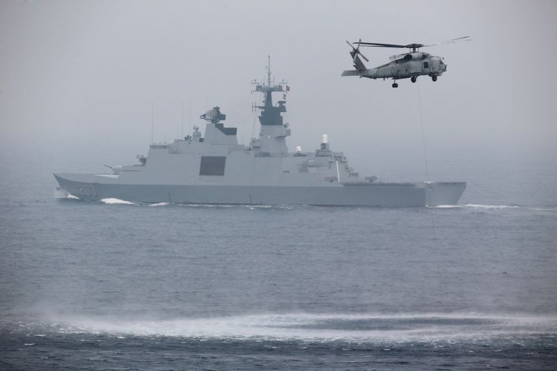 ▲我國海軍康定級巡防艦在海上演練。（圖／達志影像／美聯社 2016.6.21）