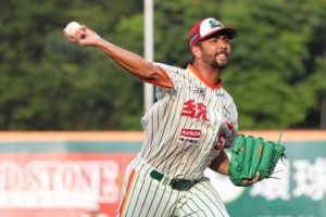 中職／旅台就是神！48歲費古洛還能投
