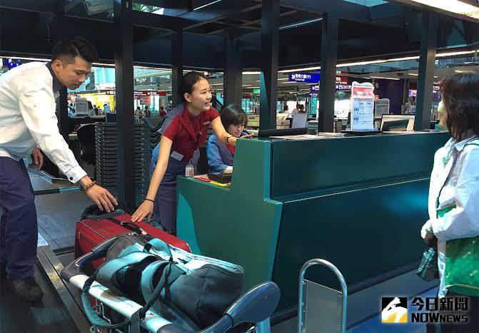 ▲今年7月15日起搭乘華航自營班機往返亞洲、紐澳及歐洲航線，經濟艙託運行李免費額度將增加至30公斤。（圖／華航提供）