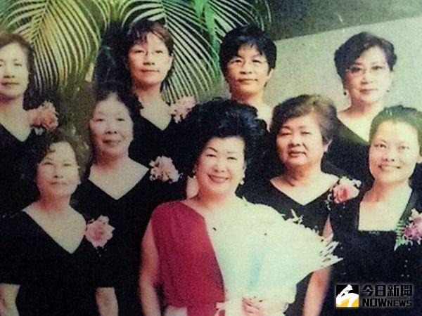 ▲音樂教母鄭瓊珠帶領的瓊音合唱團，台灣首團登上雪梨國家歌劇院。