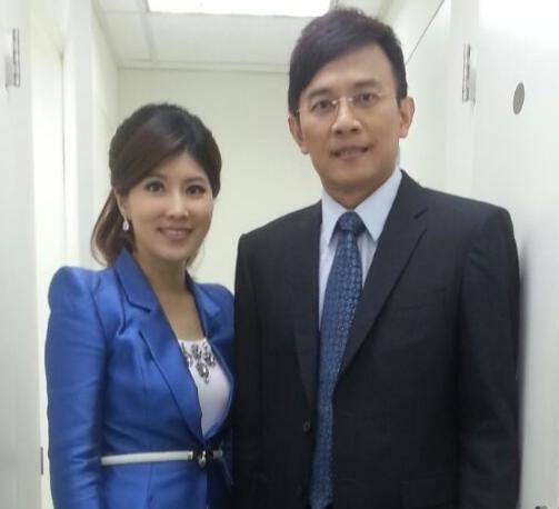 ▲《正晶限時批》主持人彭文正、李晶玉夫妻。（圖／翻攝自李晶玉臉書）