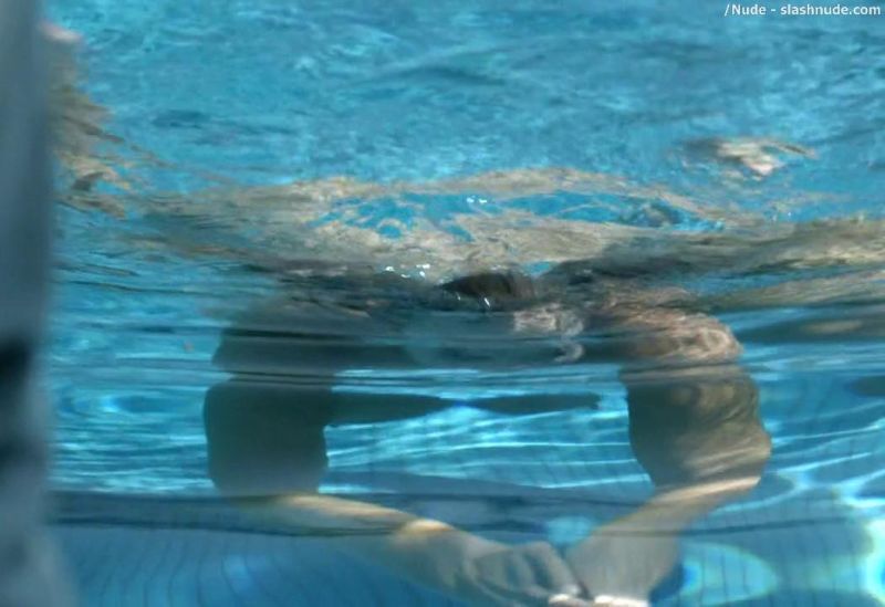 ▲湖邊釣到GG，裸泳男哭喊「不要拉」。（示意圖／翻攝自網路）