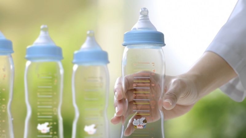 ▲幼兒奶瓶再進化　醫師：選用「玻璃」材質最安全。（圖／資料照片）