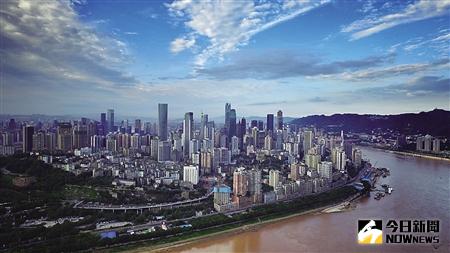 今日人物 90後大學生航拍重慶從天空俯瞰家鄉有多美 大陸 Nownews今日新聞