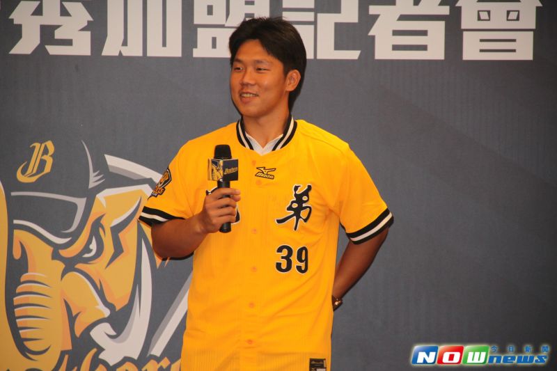 ▲詹子賢加盟中信兄弟。（圖／吳政紘攝）