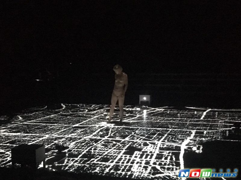 ▲安娜琪舞蹈劇團《Second Body》，就使用360度全身投影形構「非自然身體」的樣態。（圖／記者吳宛縈攝,20160811）