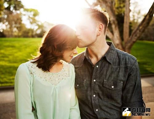 ▲夫妻和情侶的差別，16點全說中。（圖／翻攝自網路）