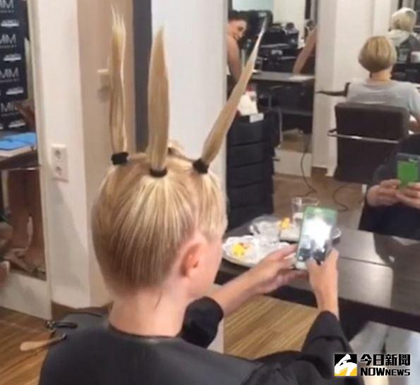 ▲髮型師綁「4根沖天炮」，成果卻讓女人尖叫。（圖／翻攝自IG）