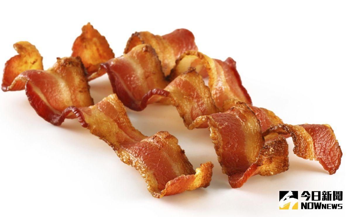 ▲培根不只美味可口，竟然還能拯救受困的狗兒！（圖／翻攝自popcornews）