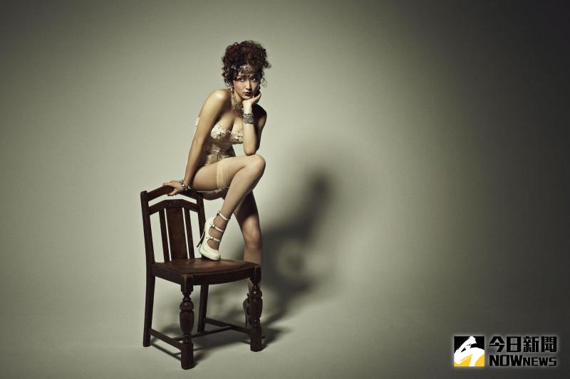 ▲長澤雅美身材惹火，挑戰和平時清純形象不同的另一面。（圖／翻攝自網路，2016.08.03）