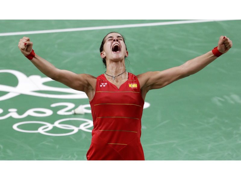 西班牙Carolina Marín成為20年來首位非中國籍的奧運羽球女單金牌得主。（圖／美聯社／達志影像）