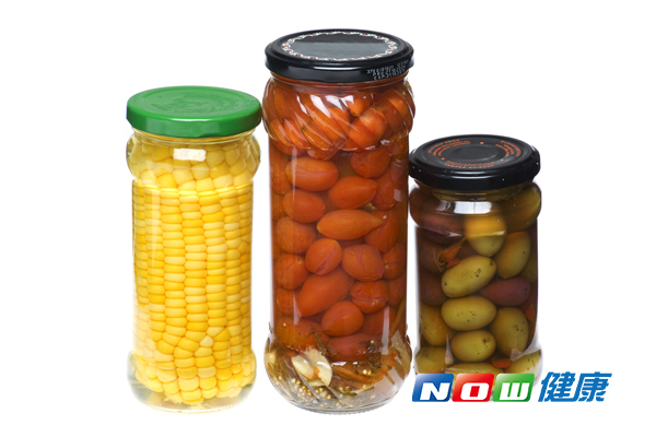 ▲食藥署提醒，選購罐頭食品時，一定要特別注意罐頭密封狀態是否良好。（圖／ingimage）