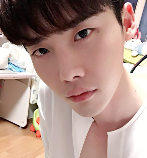 ▲李鍾碩和劇中反派大玩換臉，笑翻一票網友。（圖／翻攝自李鍾碩IG）