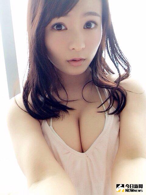 ▲星名美津紀曾受封「日本超胸女國中生」。（圖／翻攝自星名美津紀 推特）
