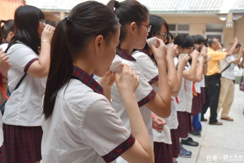 ▲雲林202位學生成年禮　來賓見證「轉大人」