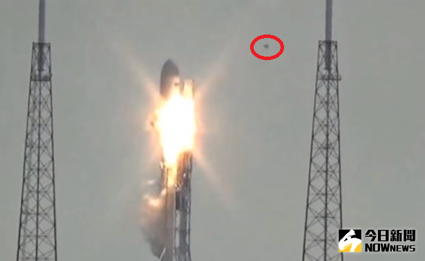 ▲SpaceX公司製造的「獵鷹9號」火箭，爆炸時曾出現「高速不明飛行物」。（圖／翻攝自推特）