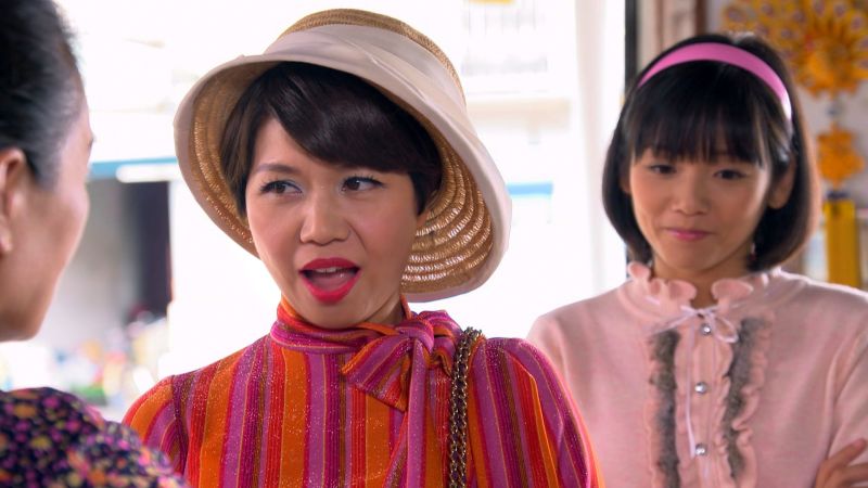 ▲琇琴（中）造型誇張，在劇中扮演開心果角色。（圖／三立提供，2016.09.14）