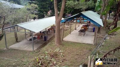 實踐大學食品營養系在苗栗縣南庄鄉百香農場舉辦迎新露營活動，由廠商提出食材、學生自行野炊，學生食用後傳出集體食物中毒，14名學生腹瀉不適送醫。（民眾提供）中央社記者管瑞平傳真  105年9月25日