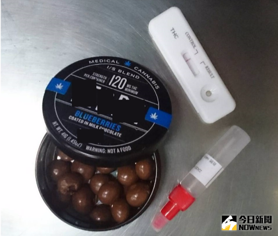 ▲海關1-8月緝獲第二級毒品大麻共69件，毛重70.26公斤，緝獲件數較去（2015）年同期暴增7.67倍，緝獲案例中更出現國內首見含有大麻主要活性成分四氫大麻酚（Tetrahydrocannabinol）的餅乾、巧克力及電子煙。（圖／財政部關務署提供）