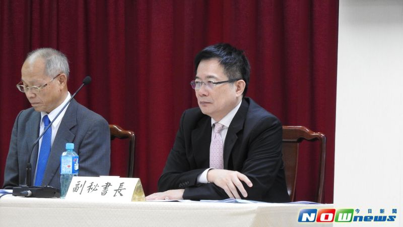 ▲來自宜蘭縣的國民黨中央委員林羿伶發言時脫口而出「520那天後，國民黨輸得只剩下錢」，此話一出讓現場參與的同仁都不禁驚呼，就連政策會執行長蔡正元也在一旁憋笑。（圖／記者陳彥驊攝,2016.09.05）