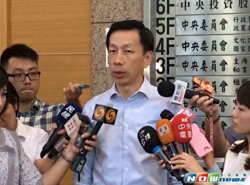 ▲針對基層要求地方黨部主委直選，國民黨文傳會主委周志偉10日表示，「茲事體大」，黨中央不排除近期成立專案小組，並指派副主席專門負責。（圖／記者葉滕騏攝,2016.08.10）