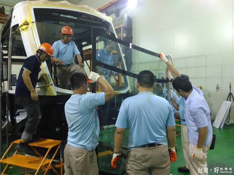 ▲淡海輕軌推動國車國造，技術深耕是軌道車輛達成國產化的重要關鍵。（圖／捷運工程局提供）