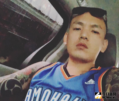 ▲玖壹壹被網友酸，春風藏頭詩反擊「憑你也想抓拎北」。（圖／翻攝自春風Instagram，2016.09.24）