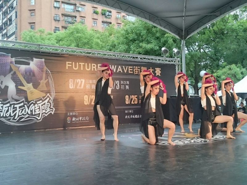 ▲新北FUN街頭-Future Wave街舞大賽，11日於板橋站前廣場舉行板橋場預賽。（圖／記者黃村杉攝）。