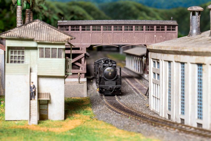 ▲哈瑪星台灣鐵道館在駁二蓬萊B7、B8倉庫，展示台灣及全世界鐵道風光。（圖／高雄市政府文化局提供）