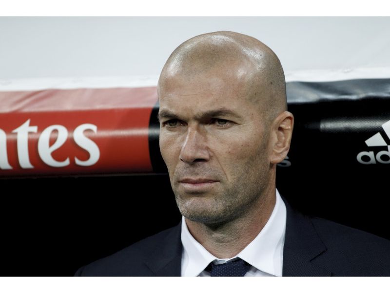 法國傳奇Zinedine Zidane剛接下皇馬帥印就面臨嚴峻考驗。（圖／美聯社／達志影像）