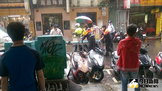 ▲疑感情問題想不開，港男西門町租屋處跳樓亡。（圖／翻攝自爆料公社）