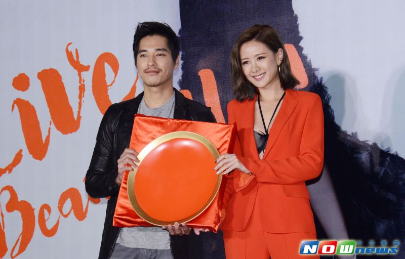 ▲安心亞《人生要漂亮》發片，藍正龍現身站台。（圖／記者林調遜攝，2016.10.31）