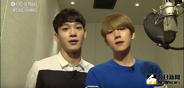 ▲EXO成員伯賢（右）和Chen（左）大跳《PPAP》。（圖／翻攝自網路）