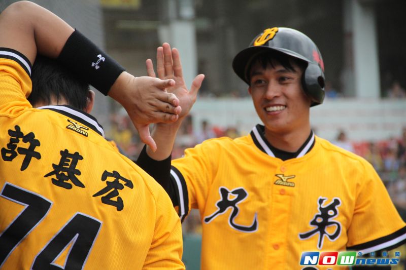 ▲吳東融首安出爐。（圖／吳政紘攝）