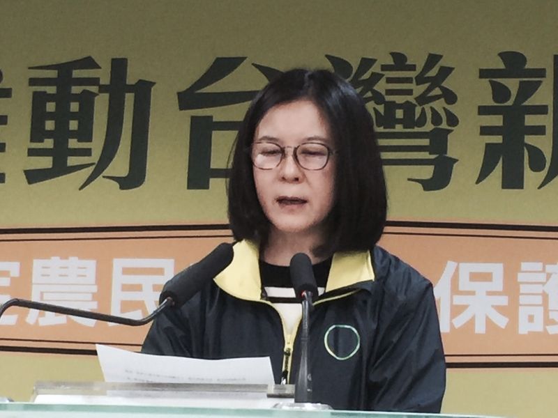 ▲執政效應！民進黨今年出現入黨潮，截至目前入黨人數已達5萬人，是去年的14倍。民進黨發言人邱莉莉今(14)日表示，地方很多年輕人都申請入黨。（圖／記者林人芳攝，2016.12.14）