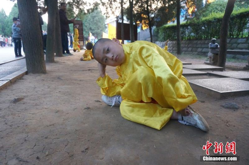 少林武術節「功夫萌娃」吸睛。