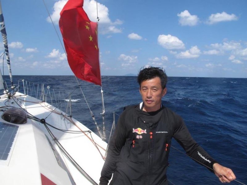 傳奇船長郭川失聯，曾經上岸一刻他跪謝妻兒。