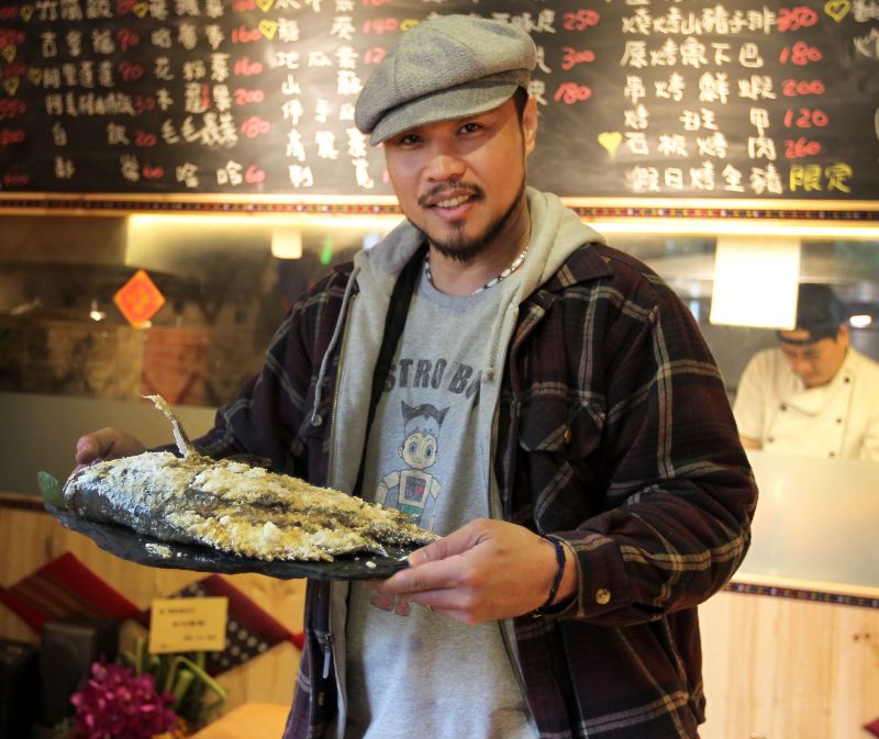 明星開店專訪陳致遠原味食屋。（記者邱榮吉/攝影）