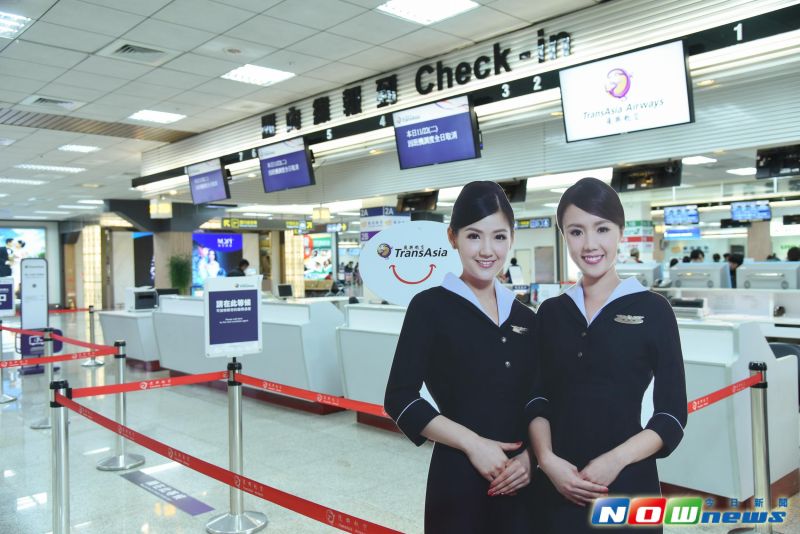 ▲復興航空宣布停飛，松山機場櫃檯空盪盪 。（圖／記者陳明安攝影）