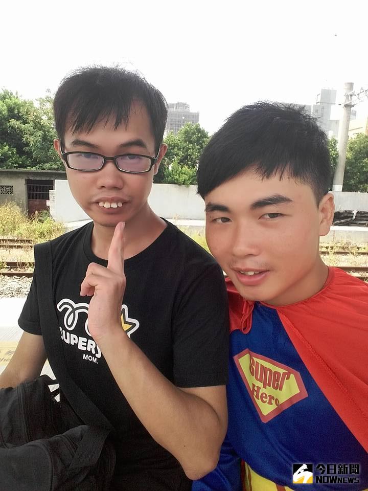 ▲「FBI帥哥」鄧佳華，與他的好友游姓男子。（圖／翻攝自Facebook）