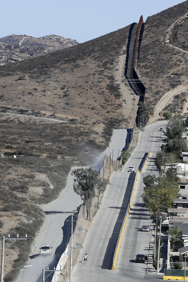 ▲墨西哥政府表示，若川普要在美墨邊境築牆，墨西哥絕不付錢。（圖／達志影像／美聯社）