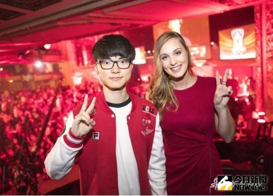 LOL最美女主持們：個個都是女神。