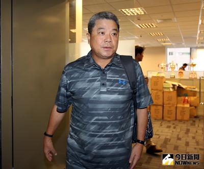 2017年世界棒球經典賽第2次組訓會議6日在中華民國棒球協會舉行，首席教練吳復連（圖）出席會議，討論經典賽50人名單。中央社記者張皓安攝  105年10月6日