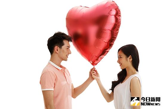 女人向你求愛的9大表現。