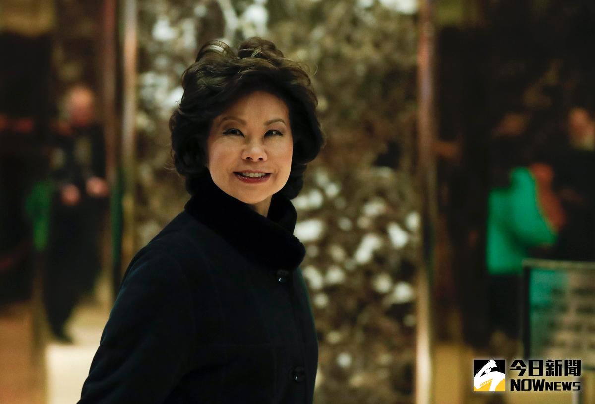 ▲美國共和黨目前主要總統參選人前總統川普，屢對聯邦參院共和黨領袖麥康奈之妻趙小蘭，發動連串種族歧視攻擊，恐影響亞裔選民支持。資料照。（圖／達志影像／美聯社）