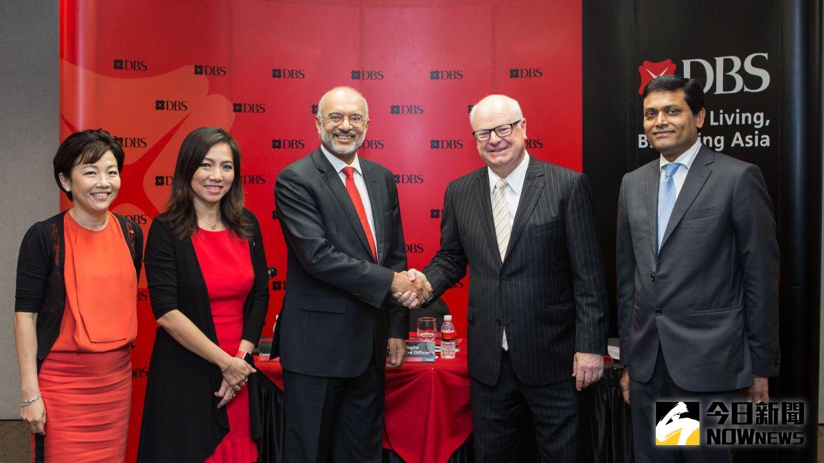 ▲星展銀行收購澳盛銀行在台灣、新加坡、香港、中國及印尼等5市場的個人金融與財富管理業務，左三為星展銀行執行總裁高博德（Piyush Gupta）。（圖／星展銀行提供）